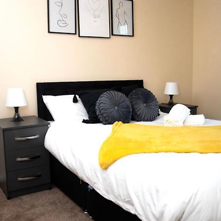 Xb Property - Comfy House Perfect For Families Contractors Relocators West Bromwich Exterior foto